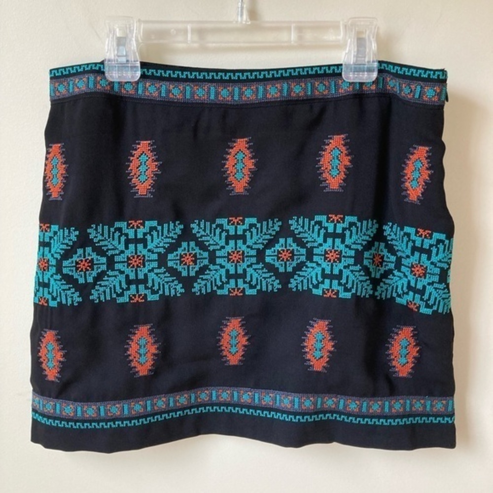 Marcelle Embroidered Mini‎ Skirt